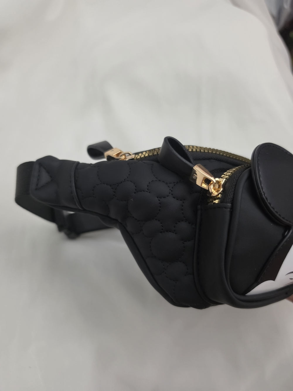 Disney x Primark Mickey Mouse Black Quilted Fanny Pack 3D Ear Waist Belt Bag - Picture 3 of 11